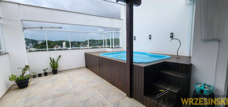 Imagem Cobertura com 3 Quartos à Venda, 168 m² em Floresta - Joinville