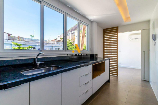 Imagem Cobertura com 3 Quartos à Venda, 237 m² em Copacabana - Rio De Janeiro