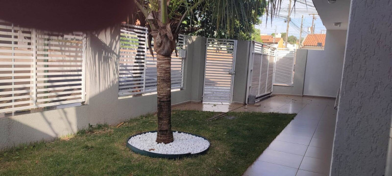 Imagem Casa com 3 Quartos à Venda, 196 m² em Jardim Nova Baroneza - Arapongas Imagem Casa com 3 Quartos à Venda, 196 m² em Jardim Nova Baroneza - Arapongas