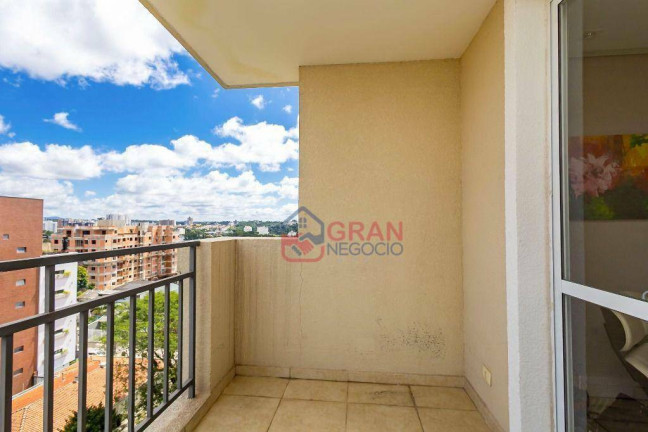 Imagem Imóvel com 2 Quartos à Venda, 179 m² em Bacacheri - Curitiba Imagem Imóvel com 2 Quartos à Venda, 179 m² em Bacacheri - Curitiba