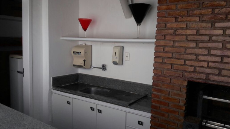 Imagem Imóvel com 3 Quartos à Venda, 200 m² em Caminho Das árvores - Salvador Imagem Imóvel com 3 Quartos à Venda, 200 m² em Caminho Das árvores - Salvador