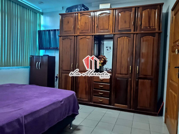 Imagem Casa com 3 Quartos à Venda, 561 m² em Manaus