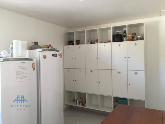 Imagem Casa com 11 Quartos à Venda, 167 m² em Pantanal - Florianópolis Imagem Casa com 11 Quartos à Venda, 167 m² em Pantanal - Florianópolis
