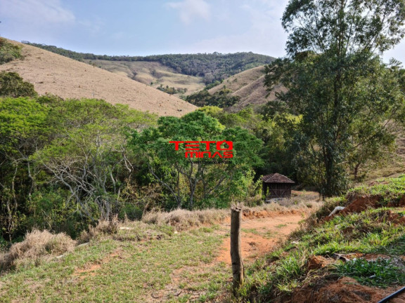 Imagem Imóvel com 2 Quartos à Venda, em Zona Rural De Pouso Alto Mg - Pouso Alto Imagem Imóvel com 2 Quartos à Venda, em Zona Rural De Pouso Alto Mg - Pouso Alto