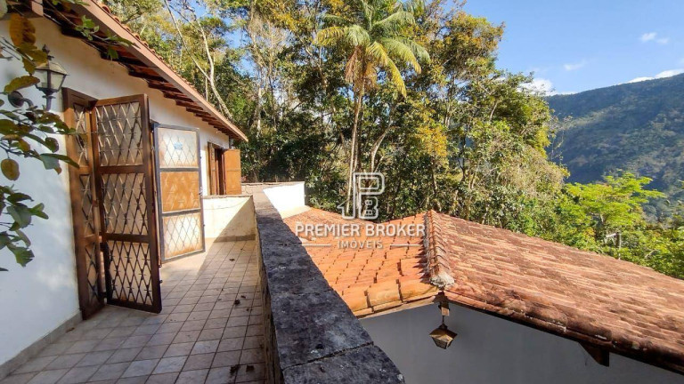Imagem Casa com 4 Quartos à Venda, 249 m² em Colônia Alpina - Teresópolis