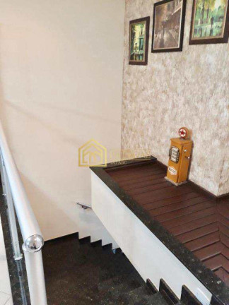 Imagem Casa com 3 Quartos à Venda, 205 m² em Vila Curuçá - Santo André