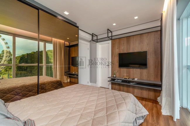 Imagem Apartamento com 4 Quartos à Venda, 282 m² em Pioneiros - Balneário Camboriú Imagem Apartamento com 4 Quartos à Venda, 282 m² em Pioneiros - Balneário Camboriú