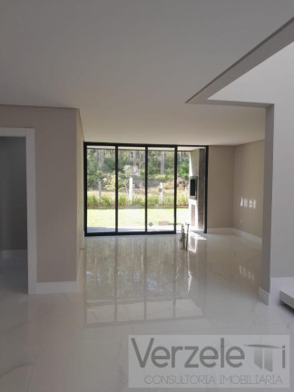 Imagem Casa com 2 Quartos à Venda, 182 m² em São Francisco De Assis - Camboriú Imagem Casa com 2 Quartos à Venda, 182 m² em São Francisco De Assis - Camboriú