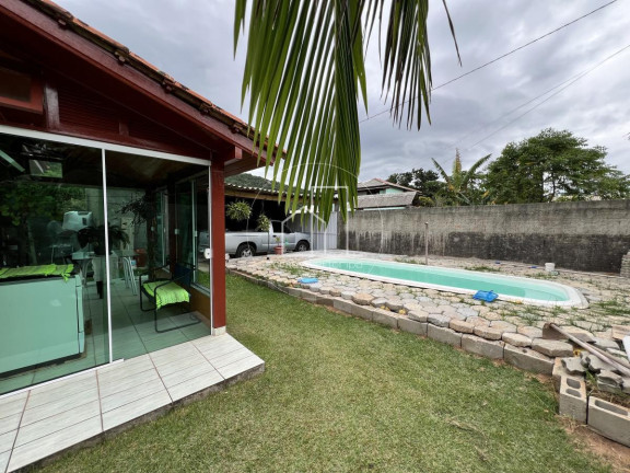 Imagem Casa com 3 Quartos à Venda, 180 m² em São João Do Rio Vermelho - Florianópolis Imagem Casa com 3 Quartos à Venda, 180 m² em São João Do Rio Vermelho - Florianópolis