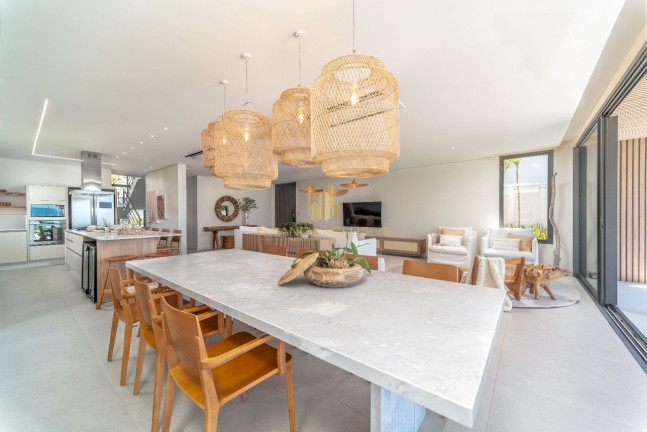 Imagem Casa com 5 Quartos à Venda, 458 m² em Praia Do Estaleiro - Balneário Camboriú