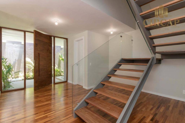 Imagem Sobrado com 4 Quartos à Venda ou Locação, 581 m² em Alto De Pinheiros - São Paulo