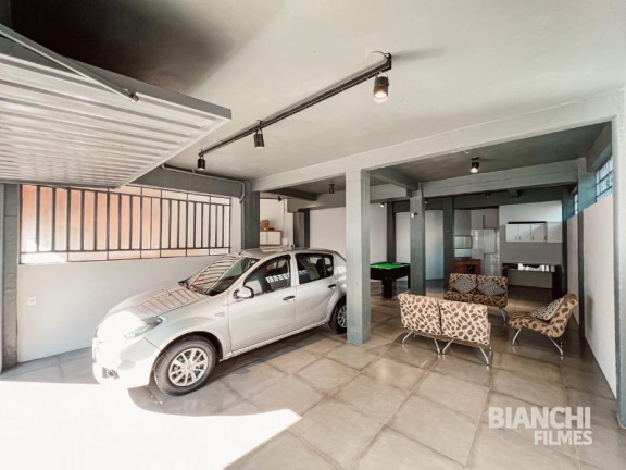 Imagem Sobrado com 3 Quartos à Venda, 328 m² em Jardim América - Caxias Do Sul