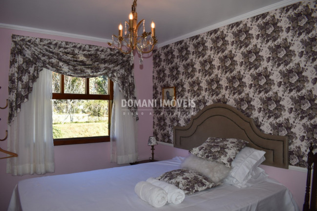 Imagem Imóvel com 2 Quartos à Venda, 52 m² em Região Do Alto Da Boa Vista - Campos Do Jordão Imagem Imóvel com 2 Quartos à Venda, 52 m² em Região Do Alto Da Boa Vista - Campos Do Jordão
