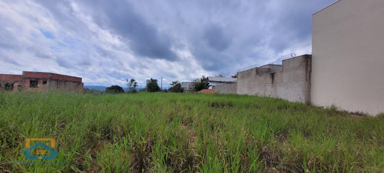 Terreno à Venda, 417 m² em Residencial Porto Seguro - Caratinga