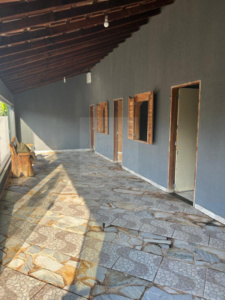 Imagem Casa com 3 Quartos à Venda, 402 m²