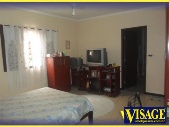 Imagem Casa com 4 Quartos à Venda, em Centro - Jacareí Imagem Casa com 4 Quartos à Venda, em Centro - Jacareí