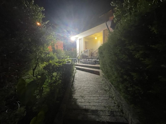 Imagem Casa com 3 Quartos à Venda, 24 m² em Centro - Lorena Imagem Casa com 3 Quartos à Venda, 24 m² em Centro - Lorena