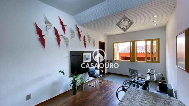 Imagem Casa com 4 Quartos à Venda, 283 m² em Serra - Belo Horizonte Imagem Casa com 4 Quartos à Venda, 283 m² em Serra - Belo Horizonte