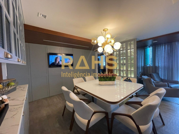Imagem Apartamento com 3 Quartos à Venda, 250 m² em Atiradores - Joinville Imagem Apartamento com 3 Quartos à Venda, 250 m² em Atiradores - Joinville