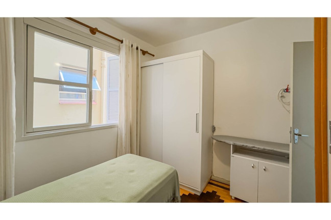 Imagem Imóvel com 2 Quartos à Venda,  em Santana - Porto Alegre