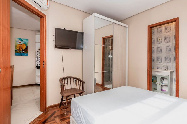 Imagem Apartamento com 3 Quartos à Venda, 110 m² em Farroupilha - Porto Alegre Imagem Apartamento com 3 Quartos à Venda, 110 m² em Farroupilha - Porto Alegre