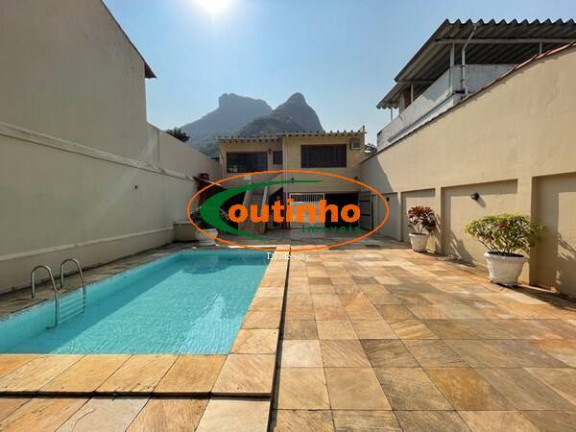 Imagem Casa com 4 Quartos à Venda, 400 m² em Barra Da Tijuca - Rio De Janeiro