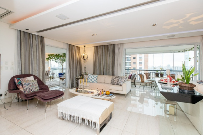 Apartamento com 3 Quartos à Venda, 216 m² em Jardim Vila Mariana - São Paulo