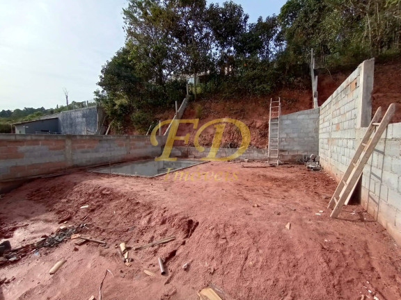 Imagem Casa com 3 Quartos à Venda, 250 m² em Mirante Da Mantiqueira - Mairiporã Imagem Casa com 3 Quartos à Venda, 250 m² em Mirante Da Mantiqueira - Mairiporã