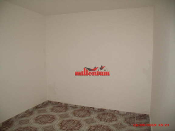 Imagem Casa com 1 Quarto para Alugar, 20 m² em Parque Boturussu - São Paulo