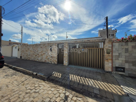 Casa com 3 Quartos à Venda, 360 m² em Ponta Negra - Natal