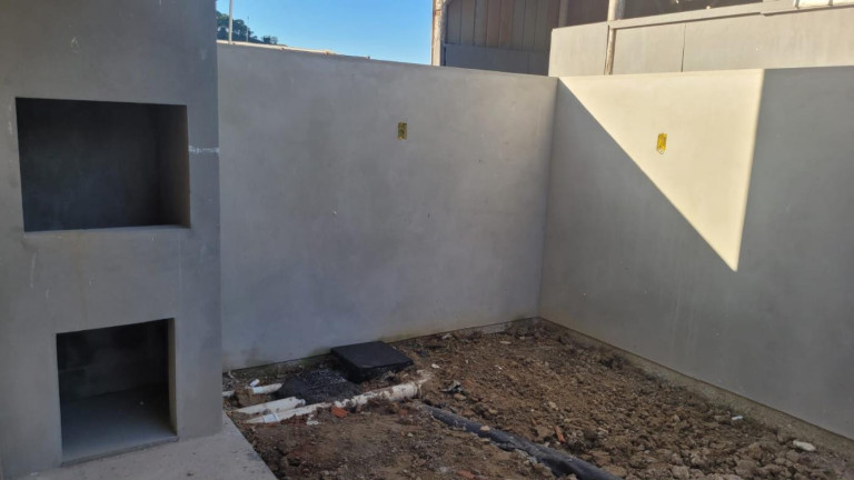 Imagem Sobrado com 3 Quartos à Venda, 186 m² em Glória - Joinville