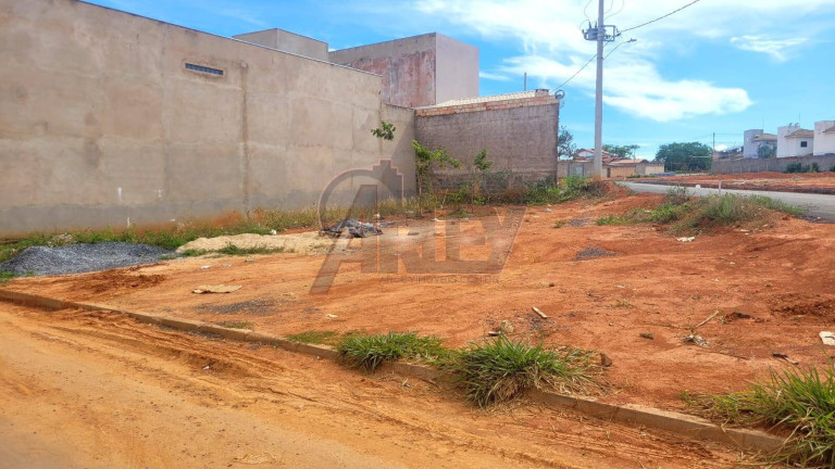 Terreno à Venda, 280 m² em Belvedere - Montes Claros
