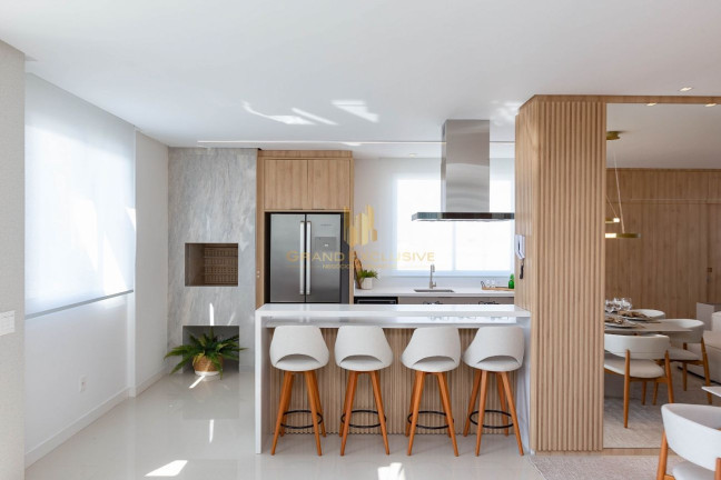 Imagem Cobertura com 3 Quartos à Venda, 242 m² em Centro - Balneário Camboriú Imagem Cobertura com 3 Quartos à Venda, 242 m² em Centro - Balneário Camboriú