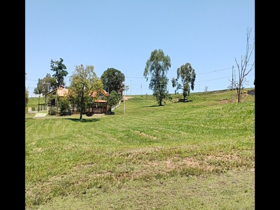 Terreno à Venda, 450 m² em Loteamento Fechado - Pardinho