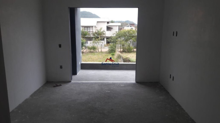Imagem Sobrado com 3 Quartos à Venda, 225 m² em Sao Joao Do Rio Vermelho - Florianópolis