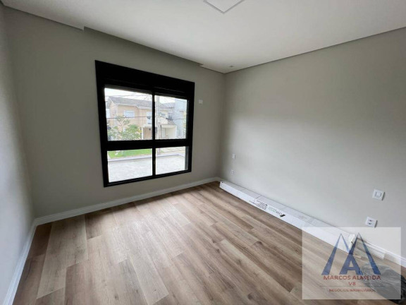 Imagem Casa de Condomínio com 4 Quartos à Venda, 262 m² em Botujuru - Mogi Das Cruzes Imagem Casa de Condomínio com 4 Quartos à Venda, 262 m² em Botujuru - Mogi Das Cruzes