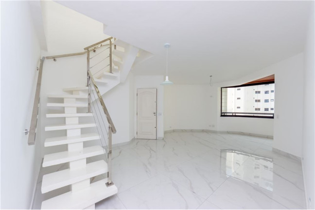 Imóvel com 3 Quartos à Venda, 250 m² em Moema - São Paulo