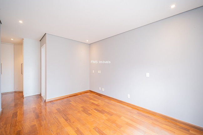 Imagem Imóvel com 3 Quartos à Venda, 168 m² em Moema - São Paulo
