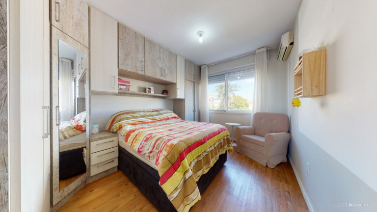 Imagem Imóvel com 2 Quartos à Venda, 73 m² em Cristal - Porto Alegre