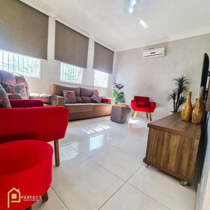 Imagem Casa com 1 Quarto à Venda, 180 m² em Piracangaguá - Taubaté