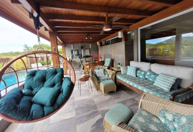 Casa com 3 Quartos à Venda, 425 m² em Saco Grande - Florianópolis