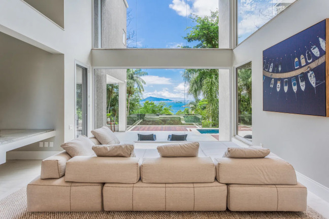Imagem Casa com 4 Quartos à Venda, 524 m² em Estaleirinho - Balneário Camboriú