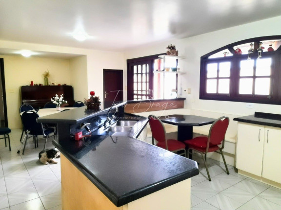 Imagem Sobrado com 3 Quartos à Venda, 202 m² em Boa Vista - Curitiba Imagem Sobrado com 3 Quartos à Venda, 202 m² em Boa Vista - Curitiba
