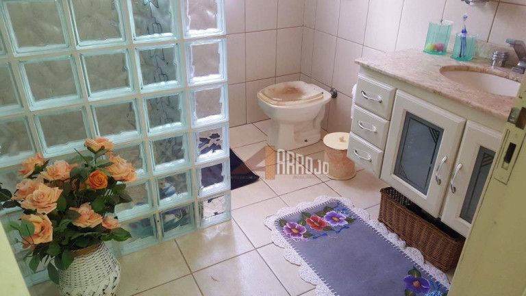 Imagem Sobrado com 4 Quartos à Venda, 250 m² em Vila Jacuí - São Paulo Imagem Sobrado com 4 Quartos à Venda, 250 m² em Vila Jacuí - São Paulo