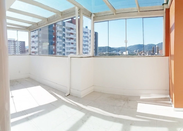 Imagem Cobertura com 3 Quartos à Venda, 112 m² em Centro - Santa Maria