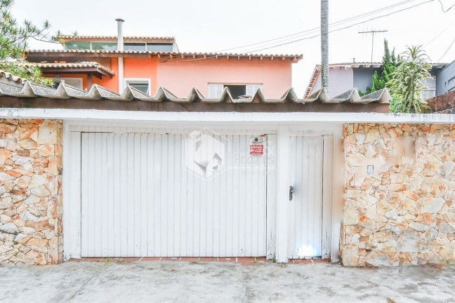 Casa com 3 Quartos à Venda, 199 m² em Indianópolis - São Paulo