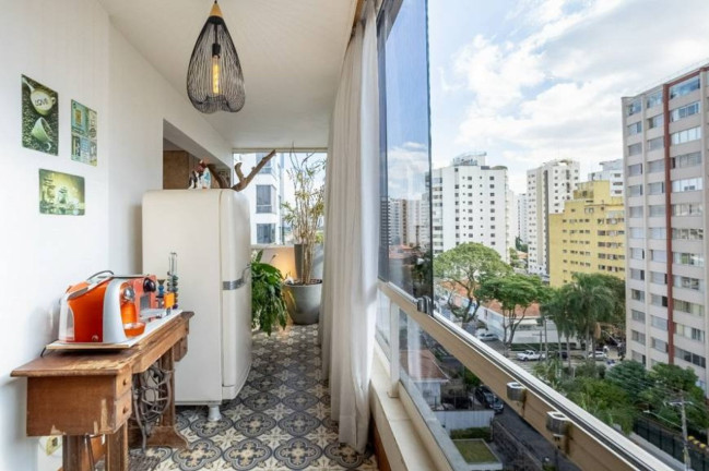 Imagem Imóvel com 3 Quartos à Venda, 208 m² em Moema - São Paulo