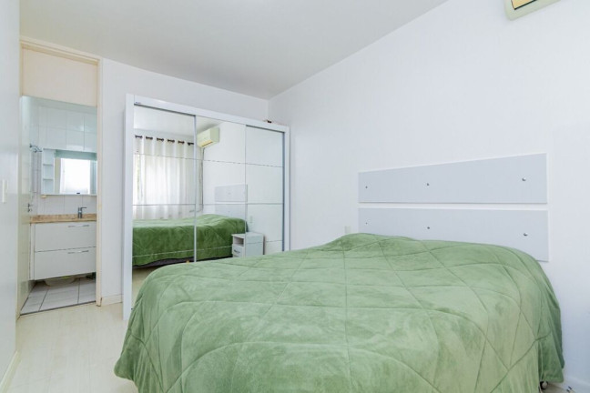 Imagem Apartamento com 2 Quartos à Venda, 56 m² em Tristeza - Porto Alegre