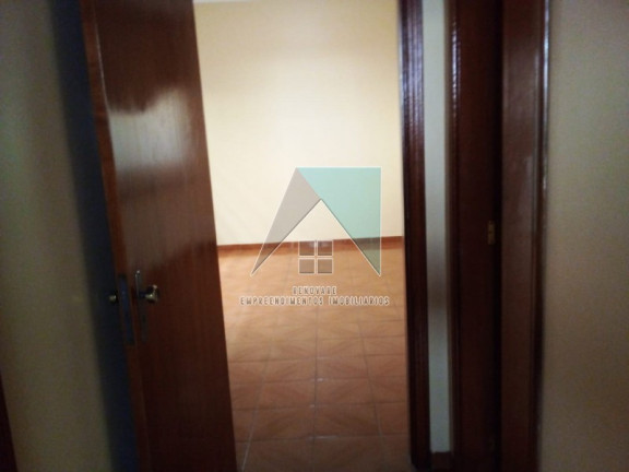 Imagem Casa com 2 Quartos à Venda, em Vila Tibério - Ribeirão Preto Imagem Casa com 2 Quartos à Venda, em Vila Tibério - Ribeirão Preto