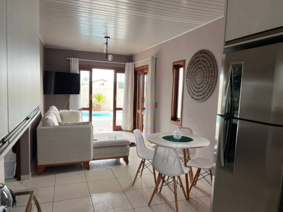 Imagem Casa com 3 Quartos à Venda, 165 m² em Centro - Balneário Barra Do Sul